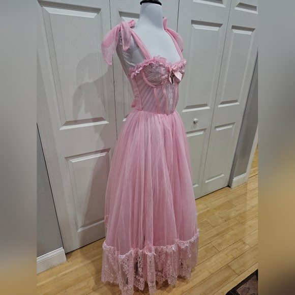 ~SOLD~Dolls Kill Widow Dance With Death Sleeveless Maxi Pink Tulle Lace Dress XS - Picture 4 of 10